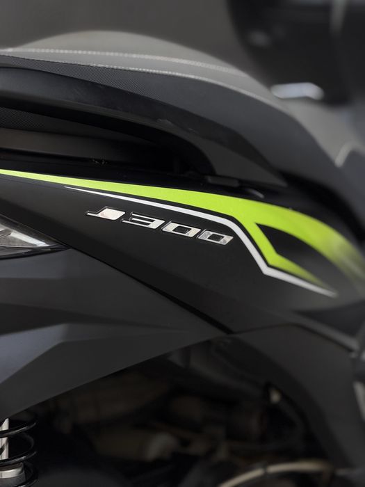 KAWASAKI J300 - Oportunidade!