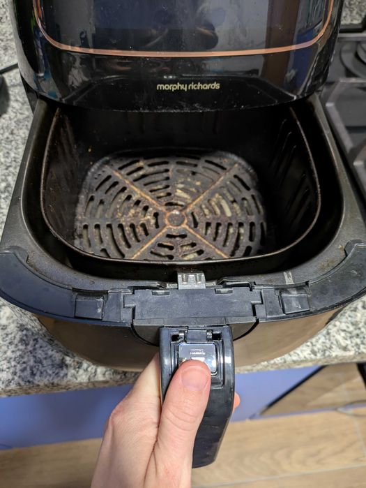 air fryer avariada