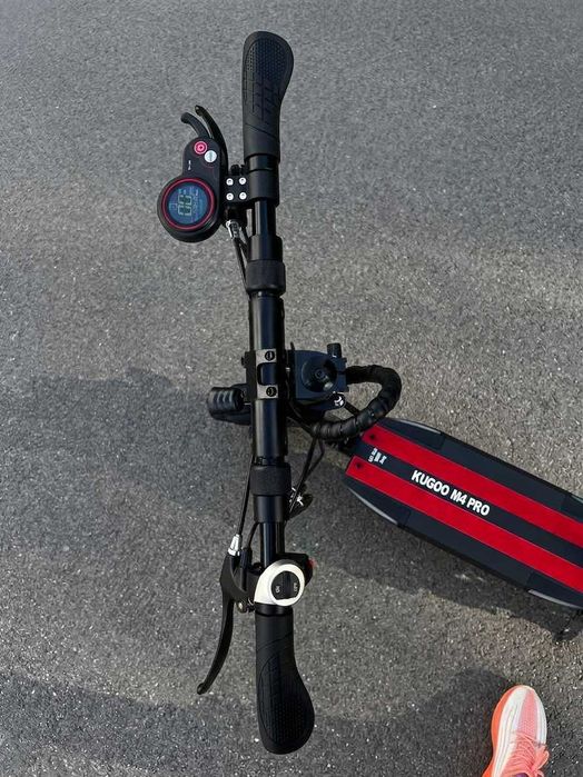 Электросамокат Електросамокат Kugoo Kirin M4/G2 Pro 1000W 18Ah Знижка 1200ватт знижка - 30%
