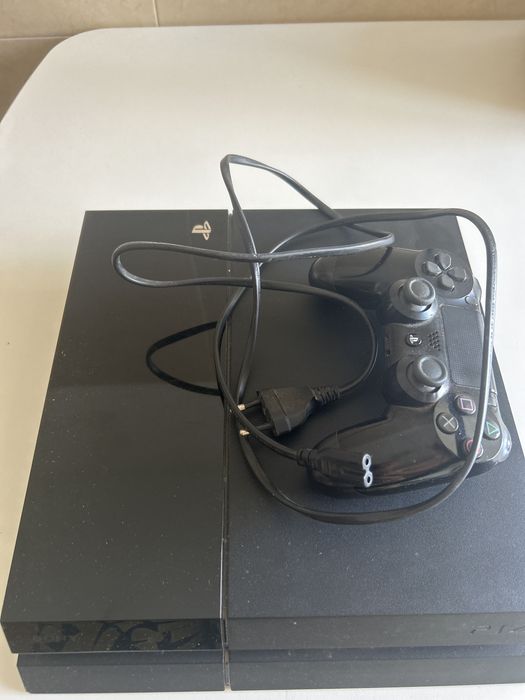 Ps4 500 gb um comando (como nova)