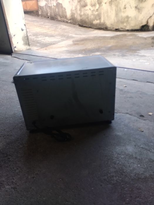 Micro forno 48L usado como novo
