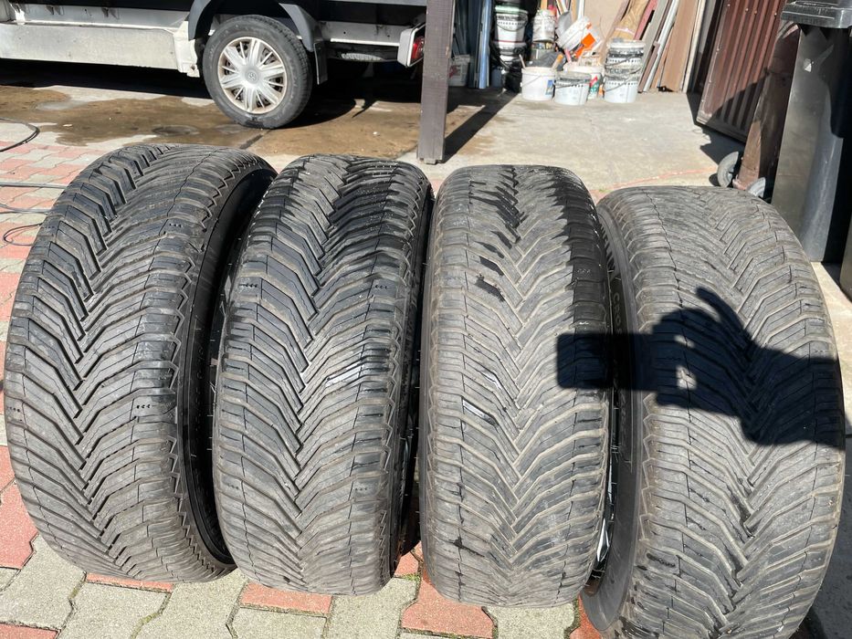 Felgi 18 cali Audi Oryginalne komplet   225/55/18 Michelin  Nowe Opony