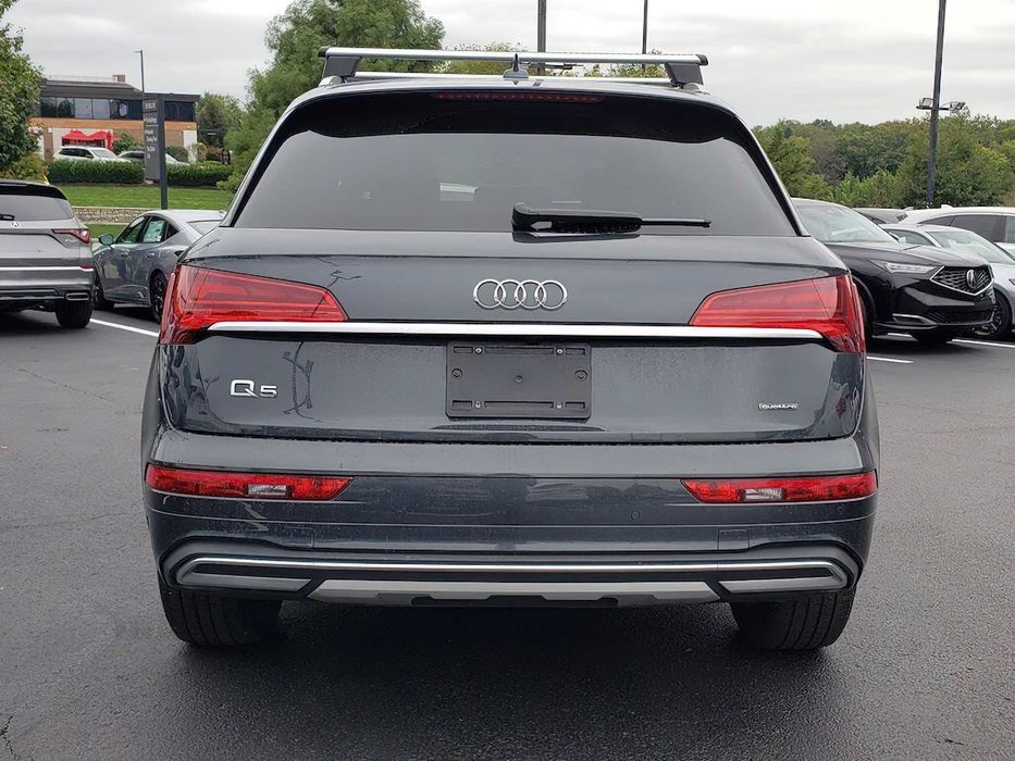 Audi Q5      2021
