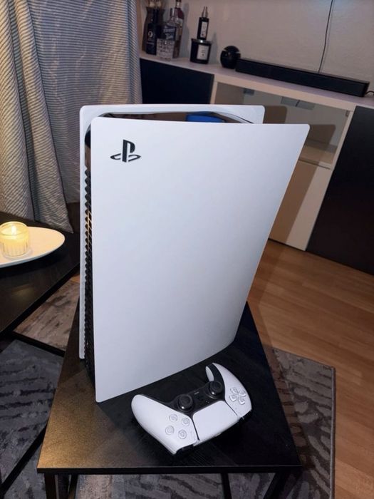 Playstation 5 Digital Edition з двома геймпадами