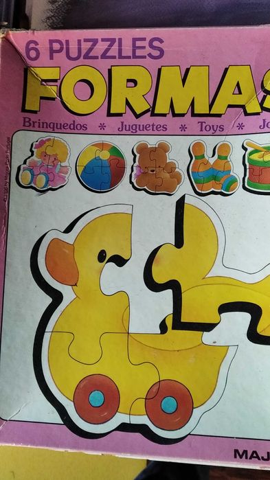 Jogo dominó ou Puzzle infantil ou   batedeira de bolos,