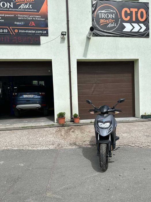 Продається скутер  Piaggio Typhoon 50 4T