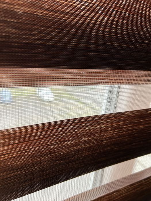 Roleta brązowa w zetawie 2 sztuki dzień i noc