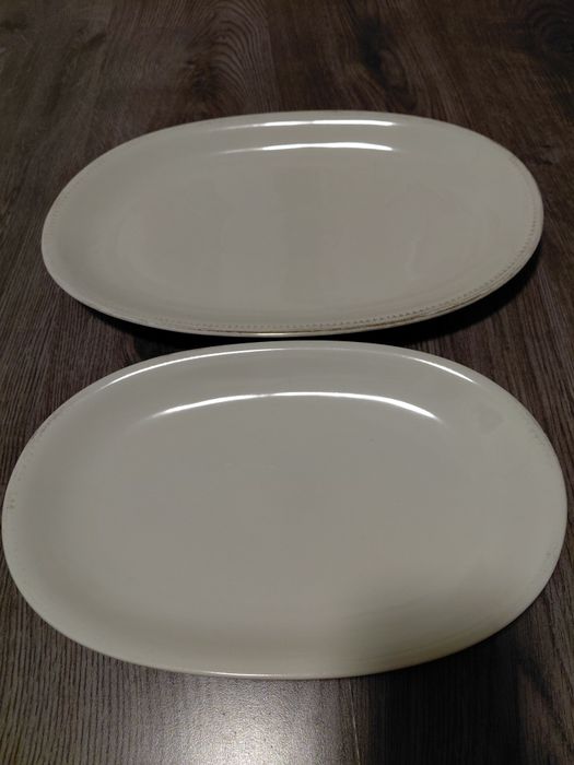 Sprzedam komplet 2 półmisków / pater – stan bardzo dobry