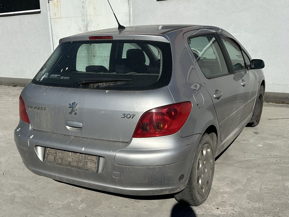 Peugeot 307 2001 1.6b w całosci na części