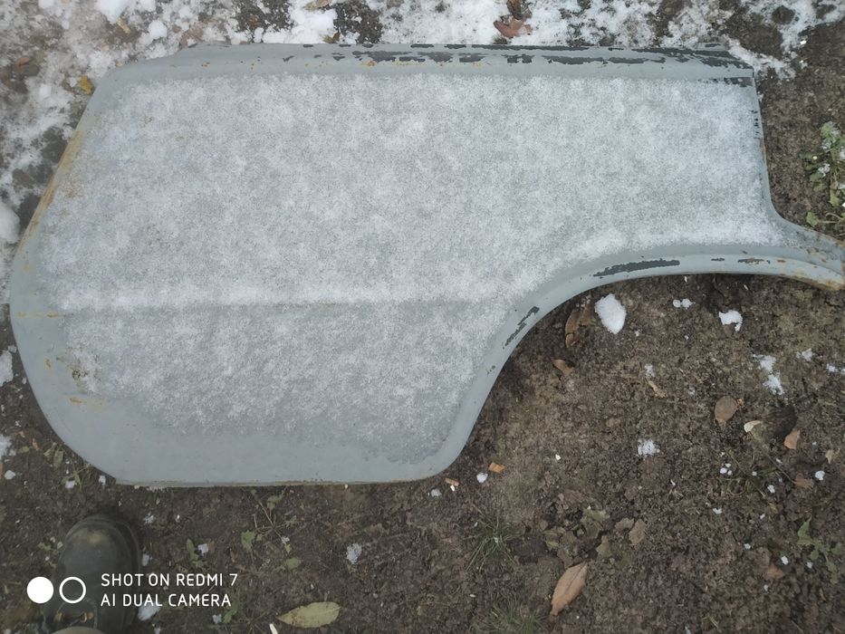 Нове крило до ваз-2102