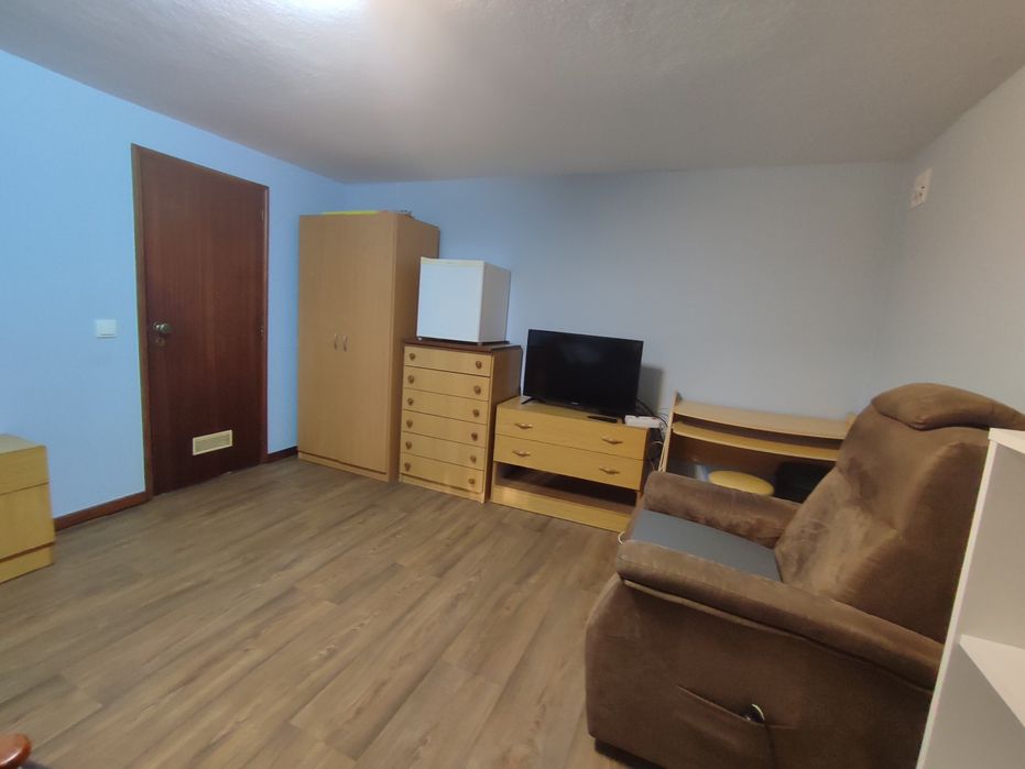 Quarto Independente com banho privativo.privativo