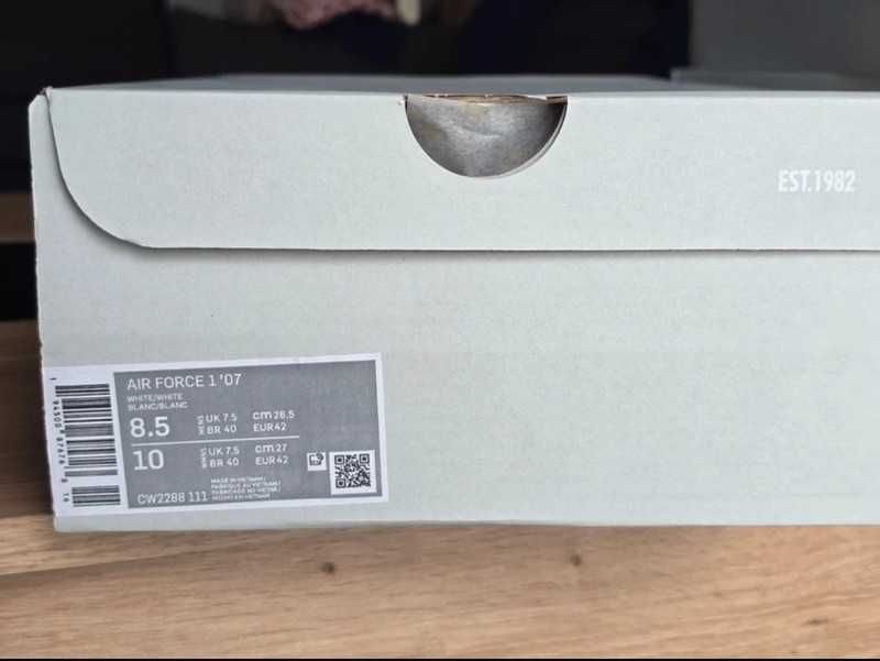 Nike, białe trampki, rozmiar 42