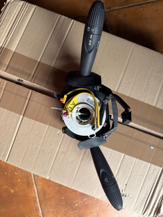 Conjunto / manetes de luzes e limpa vidros fiat 500