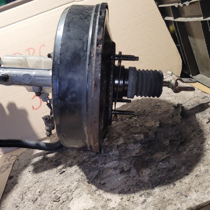 Serwo pompa hamulcowa Toyota Corolla Verso I E12 2003r