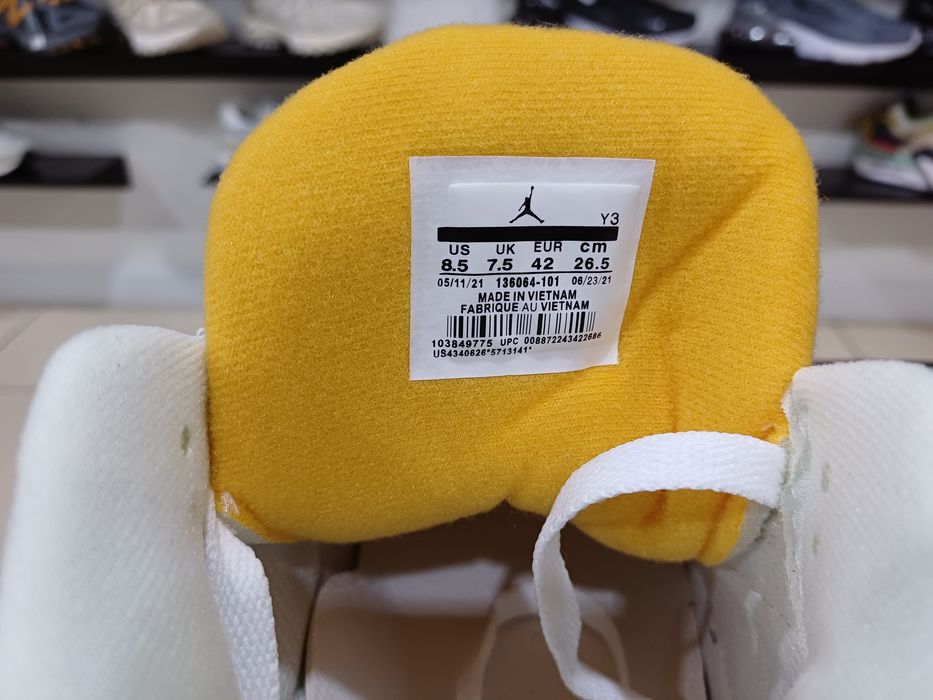 Кросівки чоловічі Jordan 3 Retro