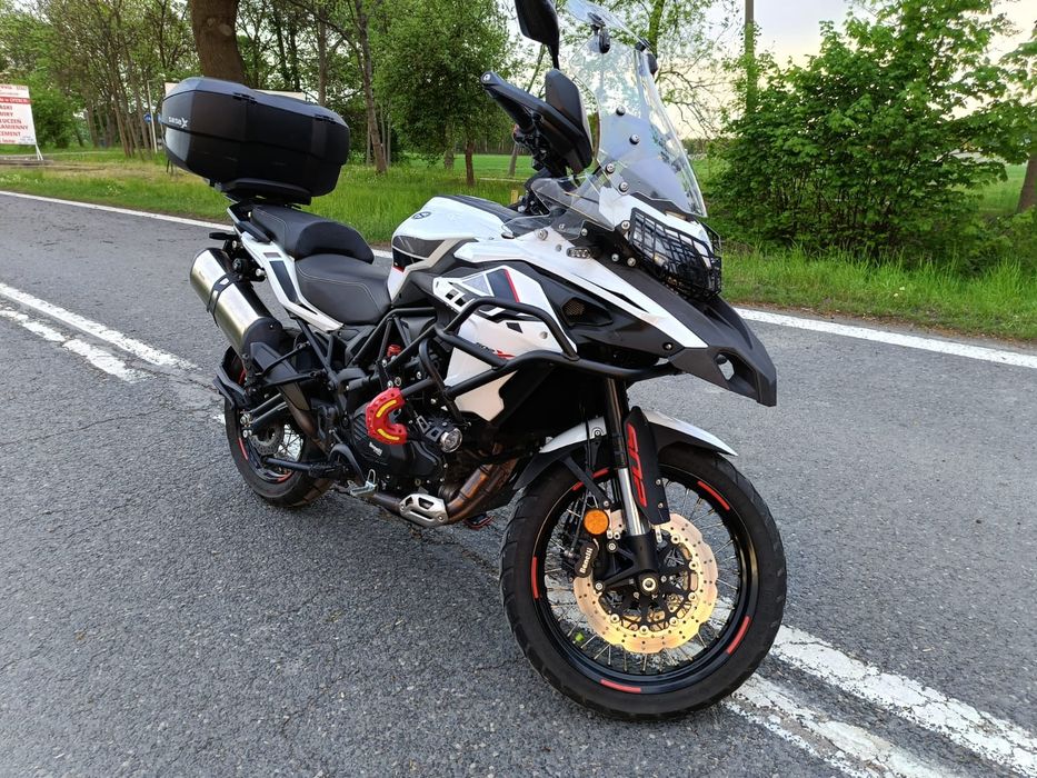 Benelli trk 502x