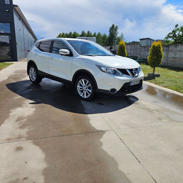 Nissan Qashqai Nissan qashqai benzyna niski przebieg kamery360