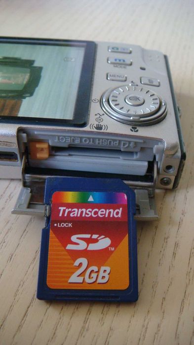 фотоаппараты Nikon coolpix S7  Samsung sy 60