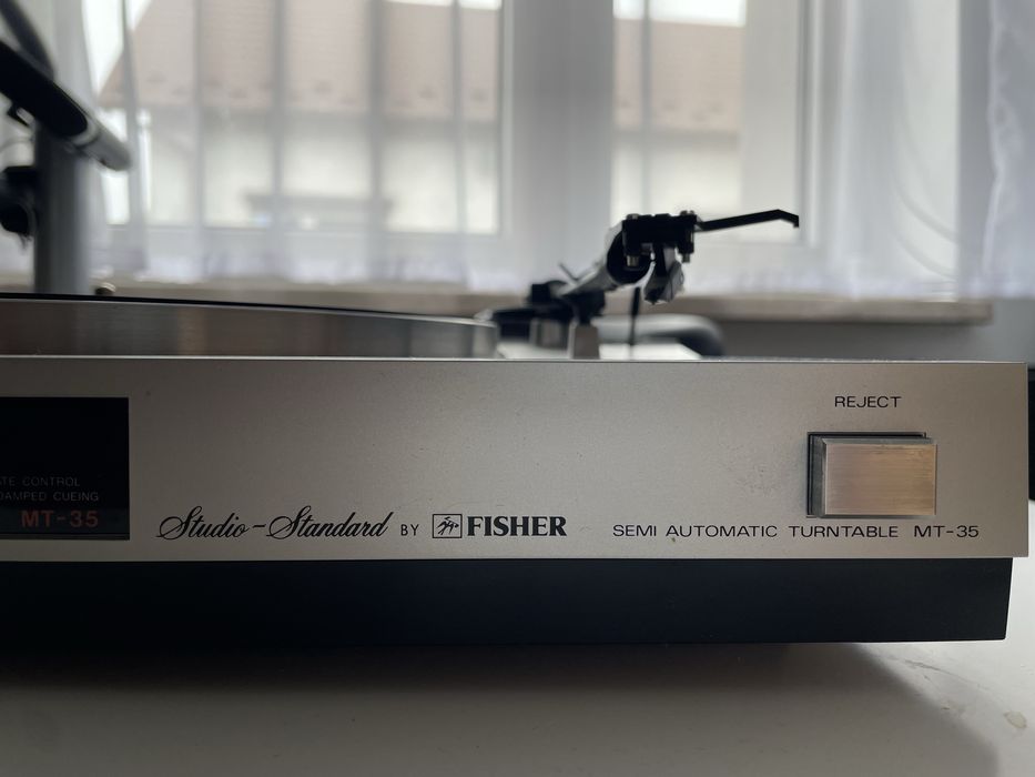 Gramofon  marki FISHER  MT- 35