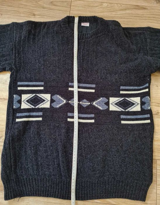 Ciepły męski sweter