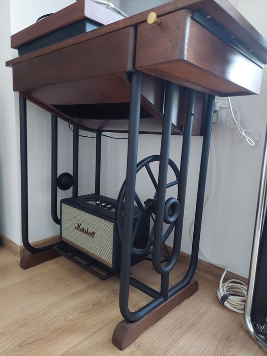 Stolik z maszyny do szycia Łucznik