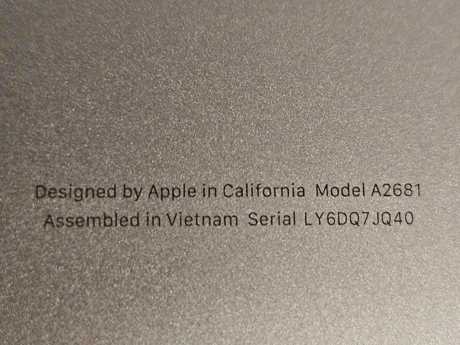  MacBook Air 13 2022 M2 Starlight