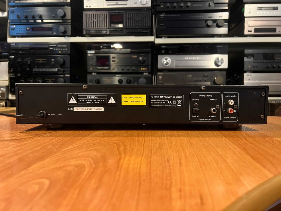 Odtwarzacz płyt CD X4-TECH CD-1200M Audio Room