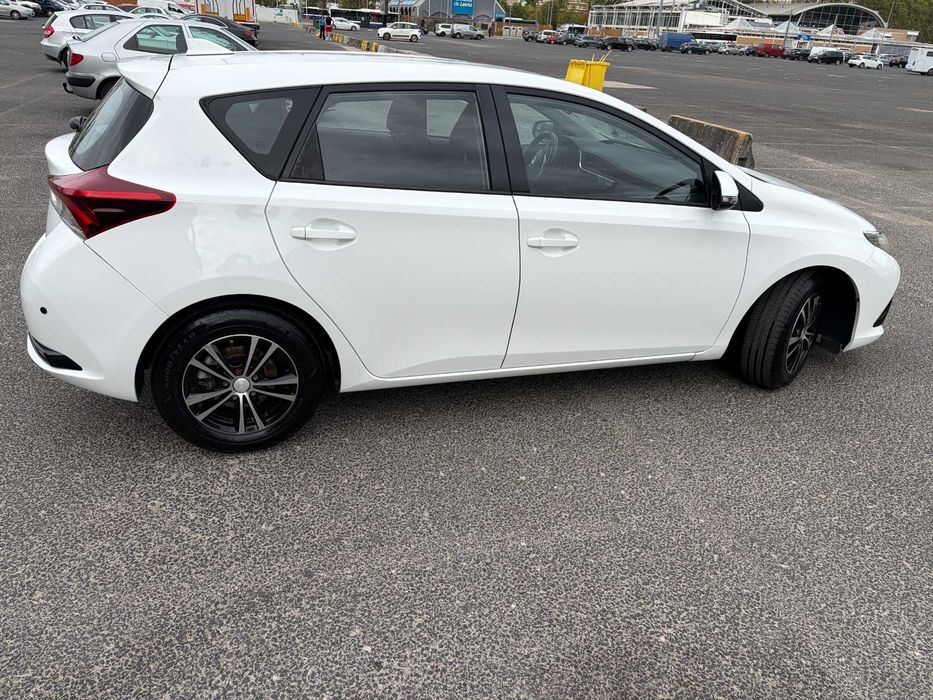 Toyota Auris Diesel 1.4 D-4D Active+AC