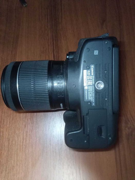 Фотоапарат Canon EOS 760D, об'єктив 18-55