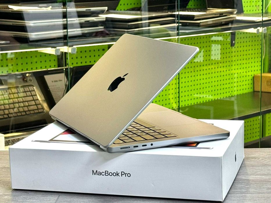 Macbook Pro A2442 / 14'' / M1 Pro / 16Gb / SSD 1Tb / Повний комплект