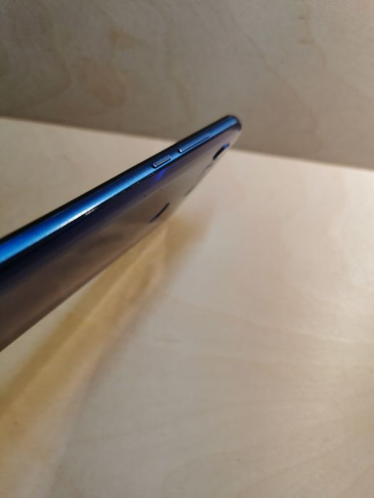 Honor View 20 8/256 Gb Ładny