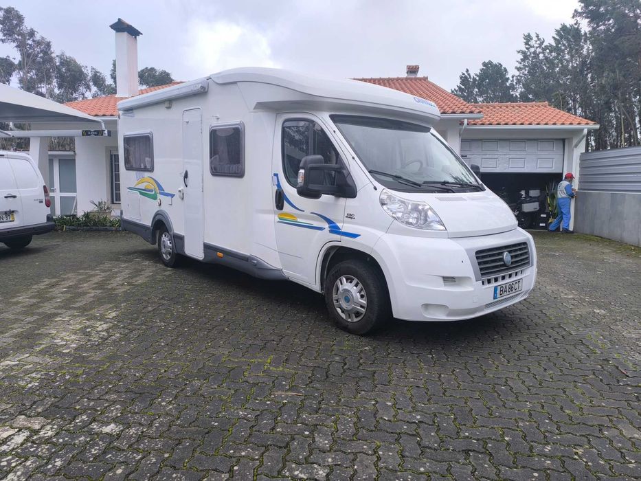 Autocaravana chausson cama frances