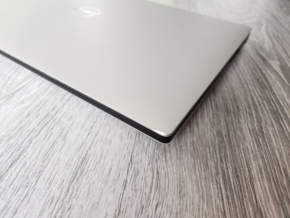 ігровий Dell Precision 5530_Core i7-8750H_nVidia Quadro P1000_15.6"IPS