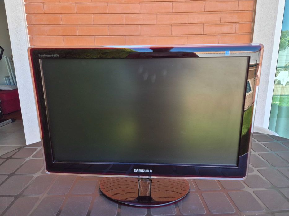 Vendo monitor Samsung SyncMaster P2370 23'' bom estado
