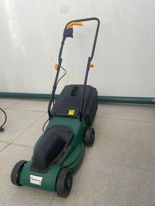 Corta relva elétrico