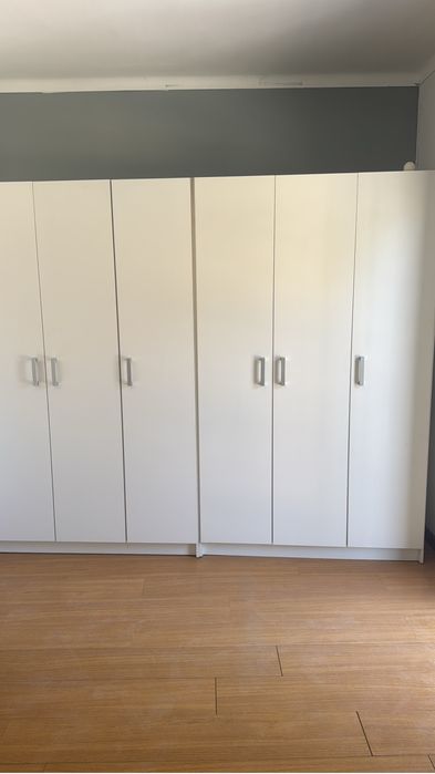 Roupeiro com 6 portas