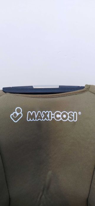 Fotelik samochodowy Maxi Cosi z systemem ISOFIX