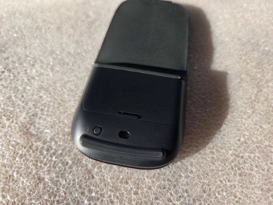 Безпровідна мишка Microsoft Arc Mouse