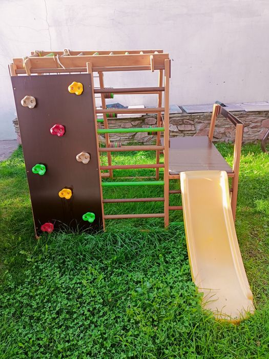 Дитячий майданчик