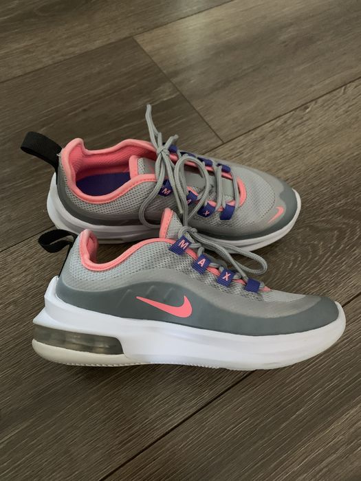 Кросівки Nike Air Max Axis