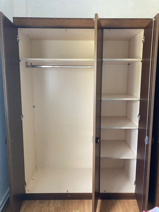 Guarda roupa bom eatado