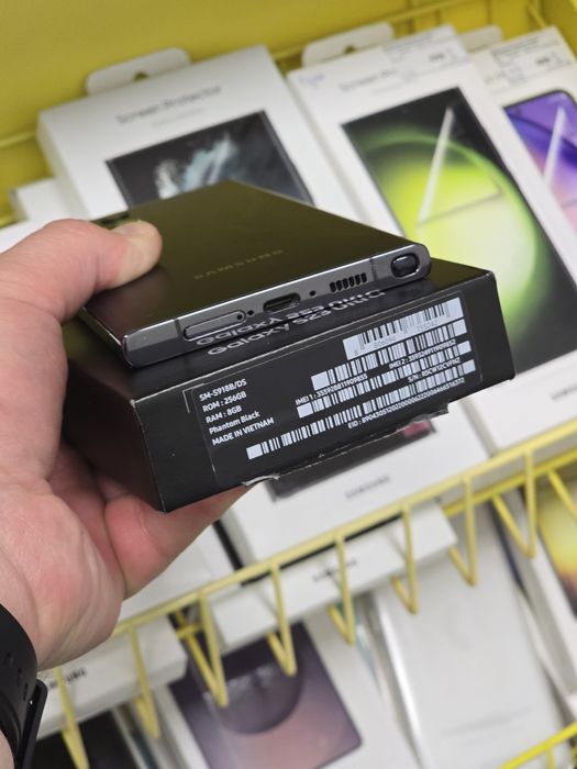 Samsung Galaxy S23 Ultra 256gb На Подарунок
