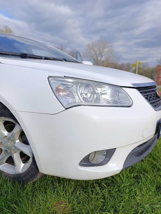 Продам Geely Emgrand EC7-RV