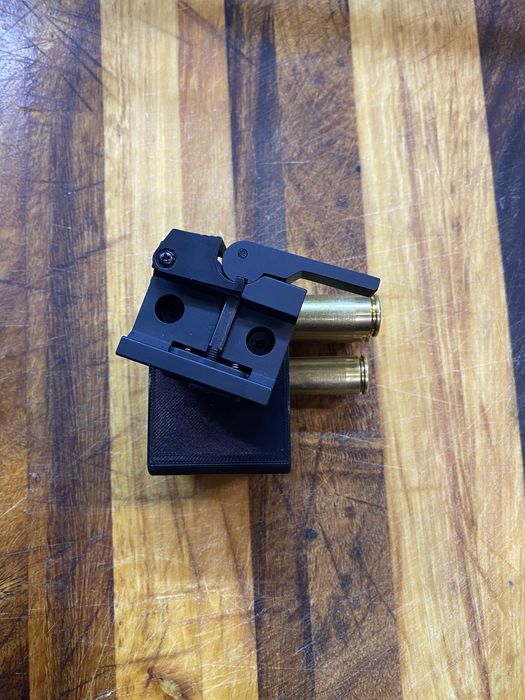 Швидкозʼємний холдер на 6 набоїв .338 на цівку