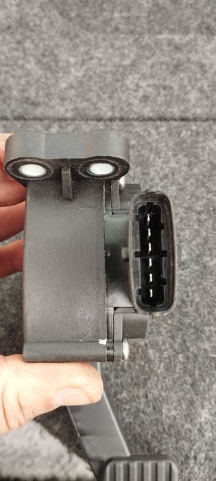 Електронная педаль газа ПРИОРА