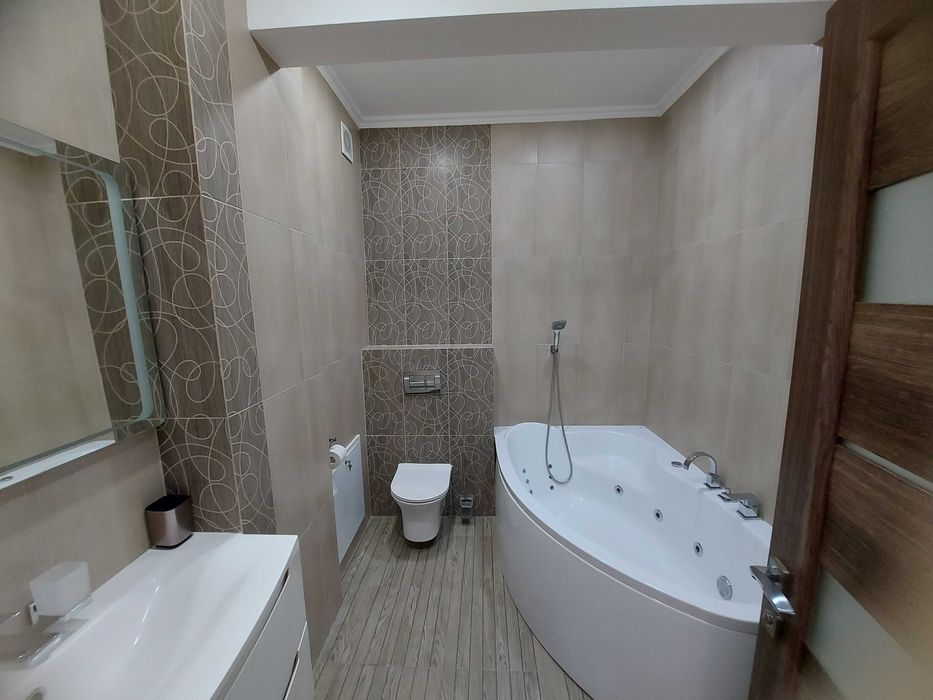 Квартира з новим ремонтом в  ЖК "Парк Таун", 85 кв.м.!