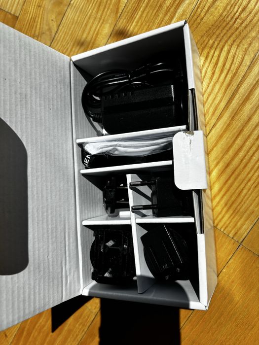 Eschenbach smartlux DIGITAL 165011 – elektroniczna lupa dla słabowidzących, jak nowa