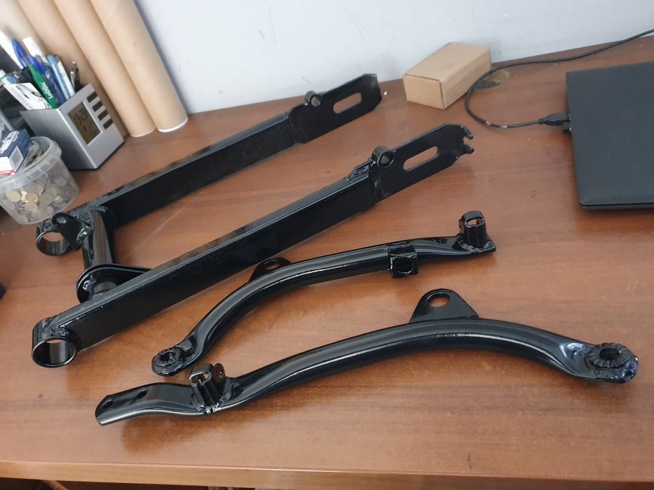 Części WSK mechaniczne i blacharskie sprzedam