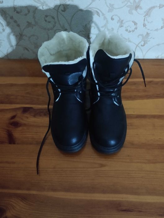 черевики зимові 43р.