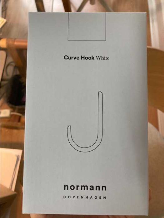 Cabides novos da Normann Copenhagen